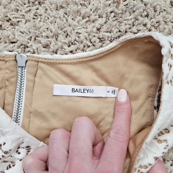 Bailey 44 White Lace Desert Moon Dress - size 4 - Picture 3 of 12